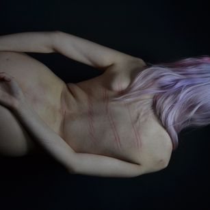 Model - Mila spanking