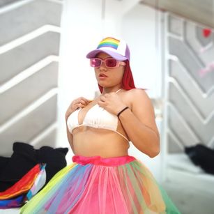 Model - AishaRizzo bigboobs