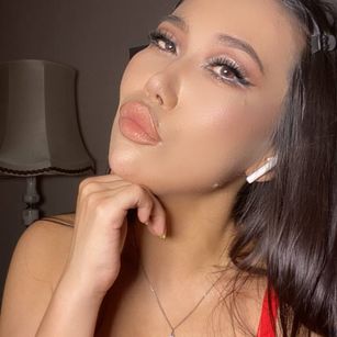 Model - crystalAlina bigboobs