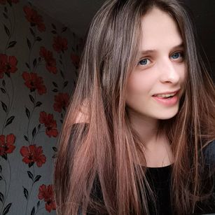 Model - Roxanna_Mary stockings