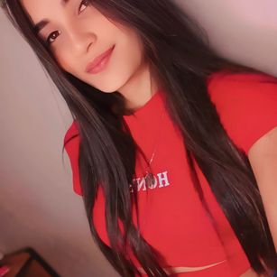 Model - Ambar latina