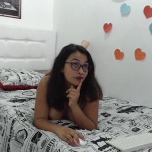 Model - Manuela Banks 3