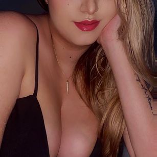 Model - hanna_martin stockings