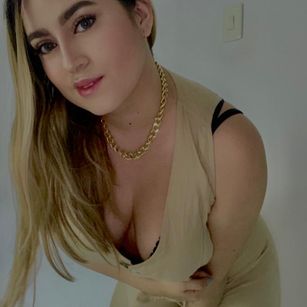 Model - hanna_martin footjob