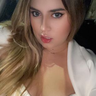 Model - hanna_martin feet