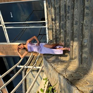 Model - Veronica Hot feet