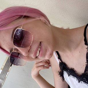 Model - Polina horney