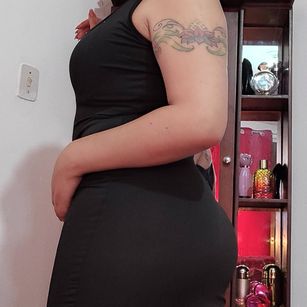 Model - lunalatinacoo latina