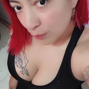 Model - lunalatinacoo LOVENSE