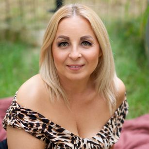 Model - LaryssaFlowers bigtits