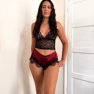 Model - Sultry Shay young