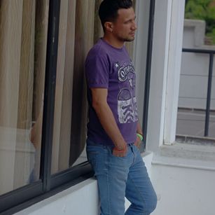 Model - axel navas lluviadorada