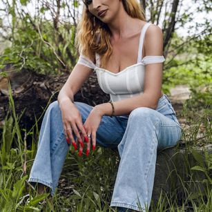 Model - AlexaBarnes sph