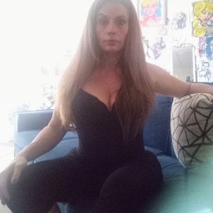 Model - Ms. Evelyn Setton pantyhose