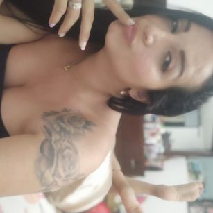 Model - AndreinaSaenz Frinendly