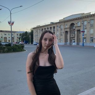 Model - DonnaEvans ass