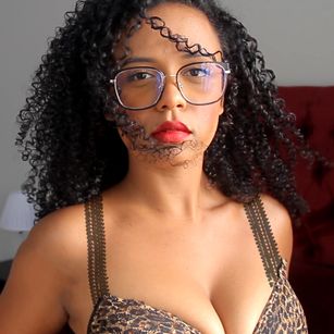 Model - BustyAngelDD bigtits