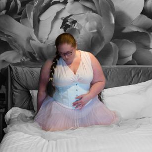 Model - Ms Anna Smyth sexy