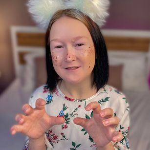 Model - Sara_Moor_ sexy