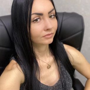 Model - EmmaGallagher smoke