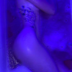 Model - Erika Brian pantyhose