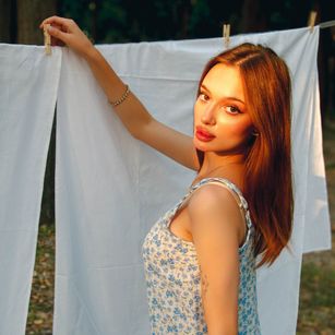 Model - KylieMiers tits