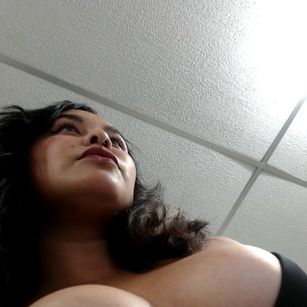 Model - Manuela Banks 10