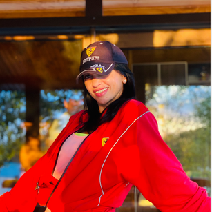 Model - Chanel clever