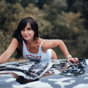 Model - Chanel honest