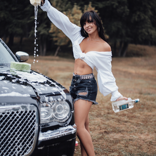 Model - Chanel pretty