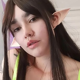 Model - Agata Bolton feet