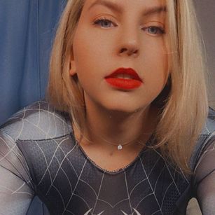 Model - Adele_White___ curvy