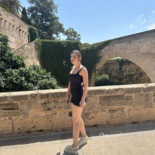 Model - Dani naughty