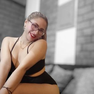 Model - SweetLinda latin