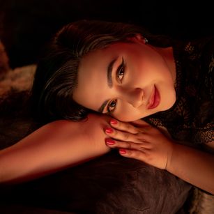 Model - Ema baker teen