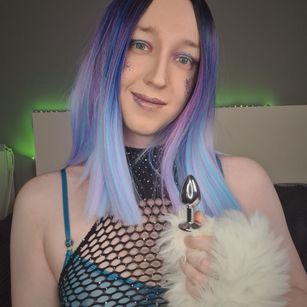 Model - TheTrixy joi