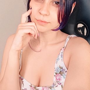 Model - Leah Woods new