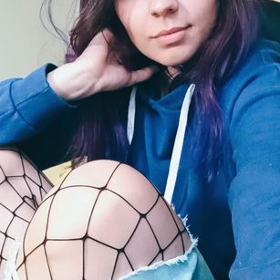 Model - Leah Woods fastresponse