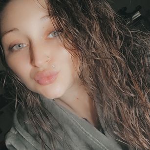 Model - SippyShots dirtytalkpro