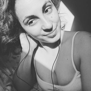 Model - ShelaDiass dirtytalk