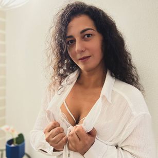 Model - Linda blowjob