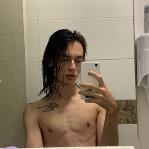 Model - MatiasCharmy hairy