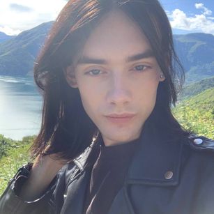 Model - MatiasCharmy domination