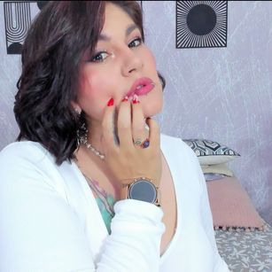 Model - dianeoconnor1 bigboobs