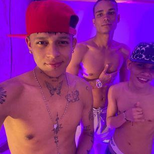 Model - ELIAM LIAN AND BRANDON dildo