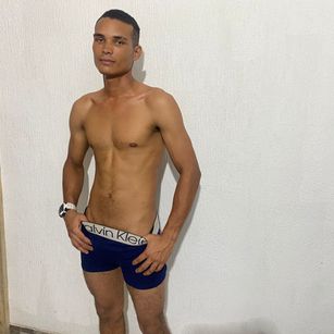 Model - ELIAM LIAN AND BRANDON dildo