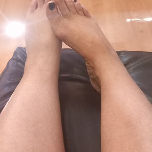 Model - Mistress Maya36 cei