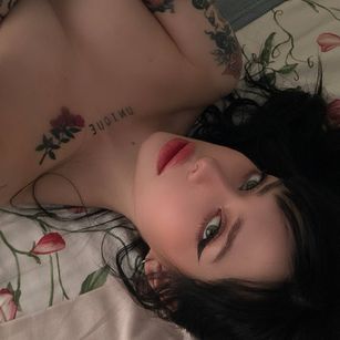 Model - Hannah LOVENSE