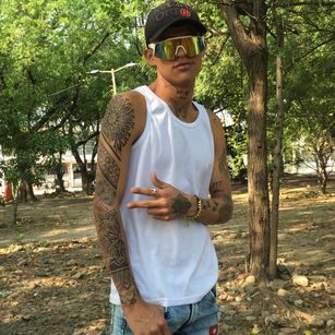 Model - ELIAM LIAN AND BRANDON dirty