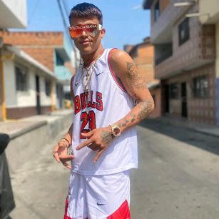 Model - ELIAM LIAN AND BRANDON dildo